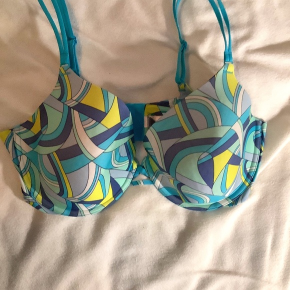 Victoria's Secret Other - Victorias Secret 38D bra.